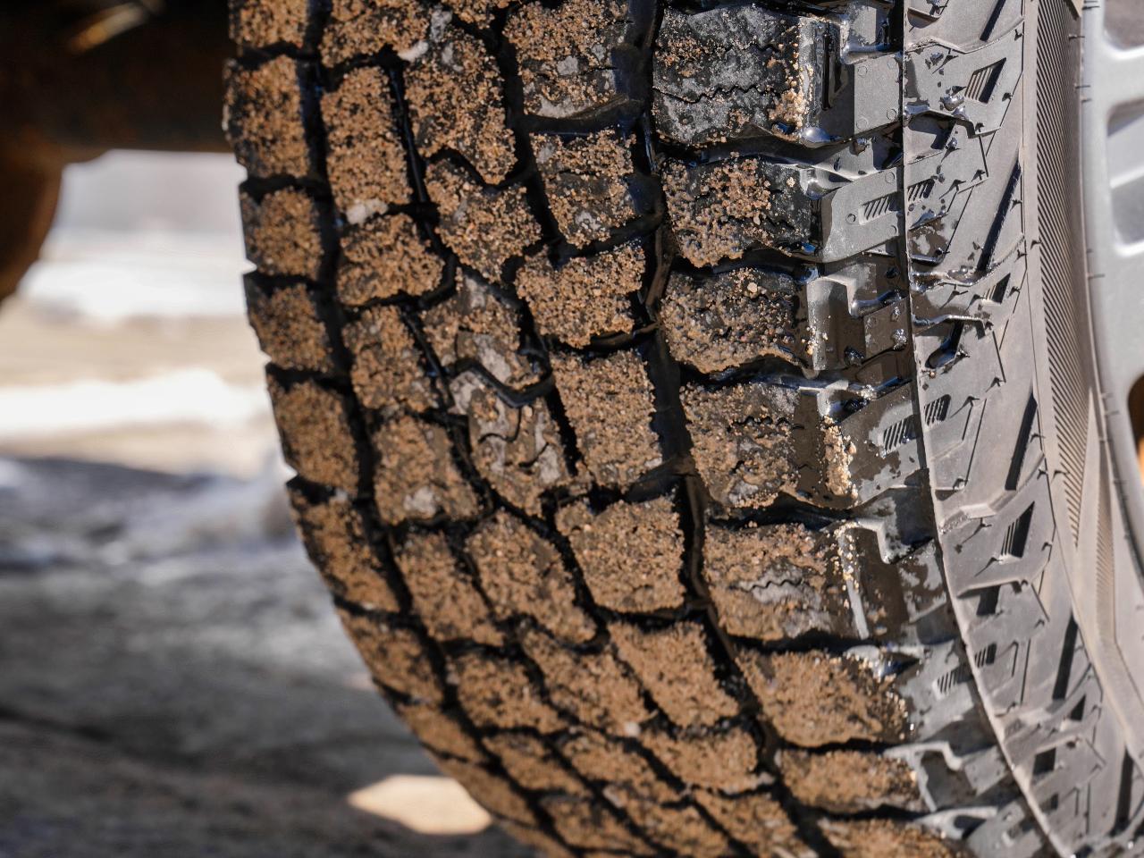 2023 Ford F-150 SUPER CREW | LEATHER | LOW KM | V8! Photo