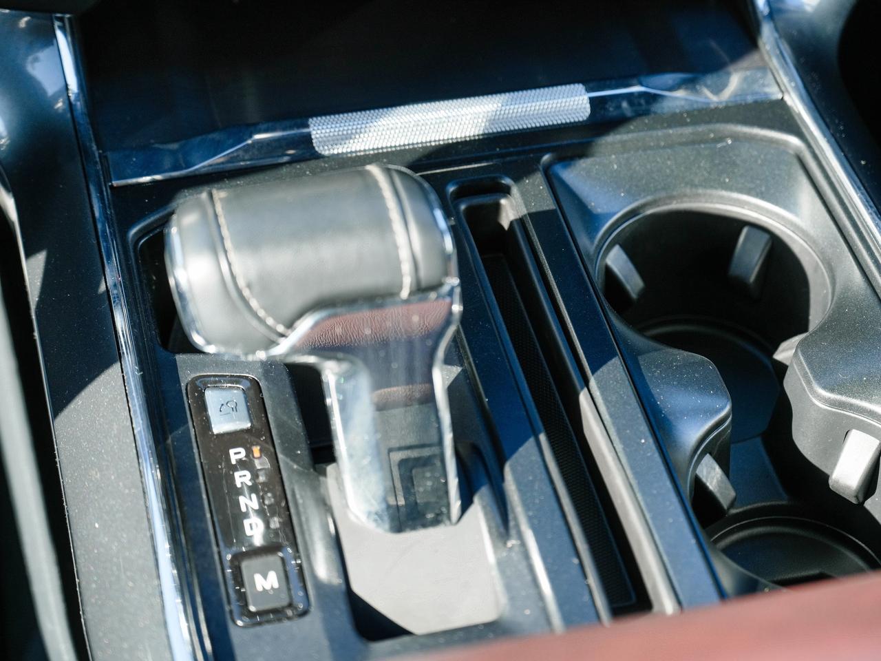 2023 Ford F-150 SUPER CREW | LEATHER | LOW KM | V8! Photo