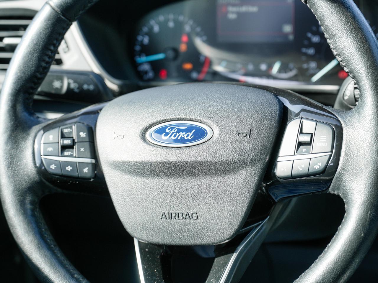 2021 Ford Escape SE MODEL/4X4/GREAT ON GAS! Photo