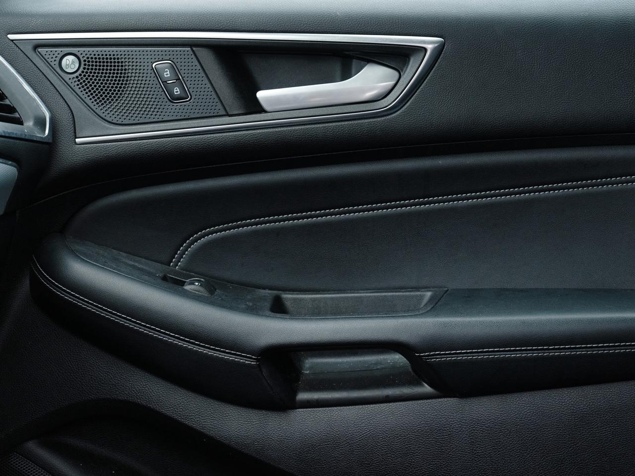 2021 Ford Edge TITANIUM | AWD | LOADED UP! | LEATHER | PANO ROOF Photo