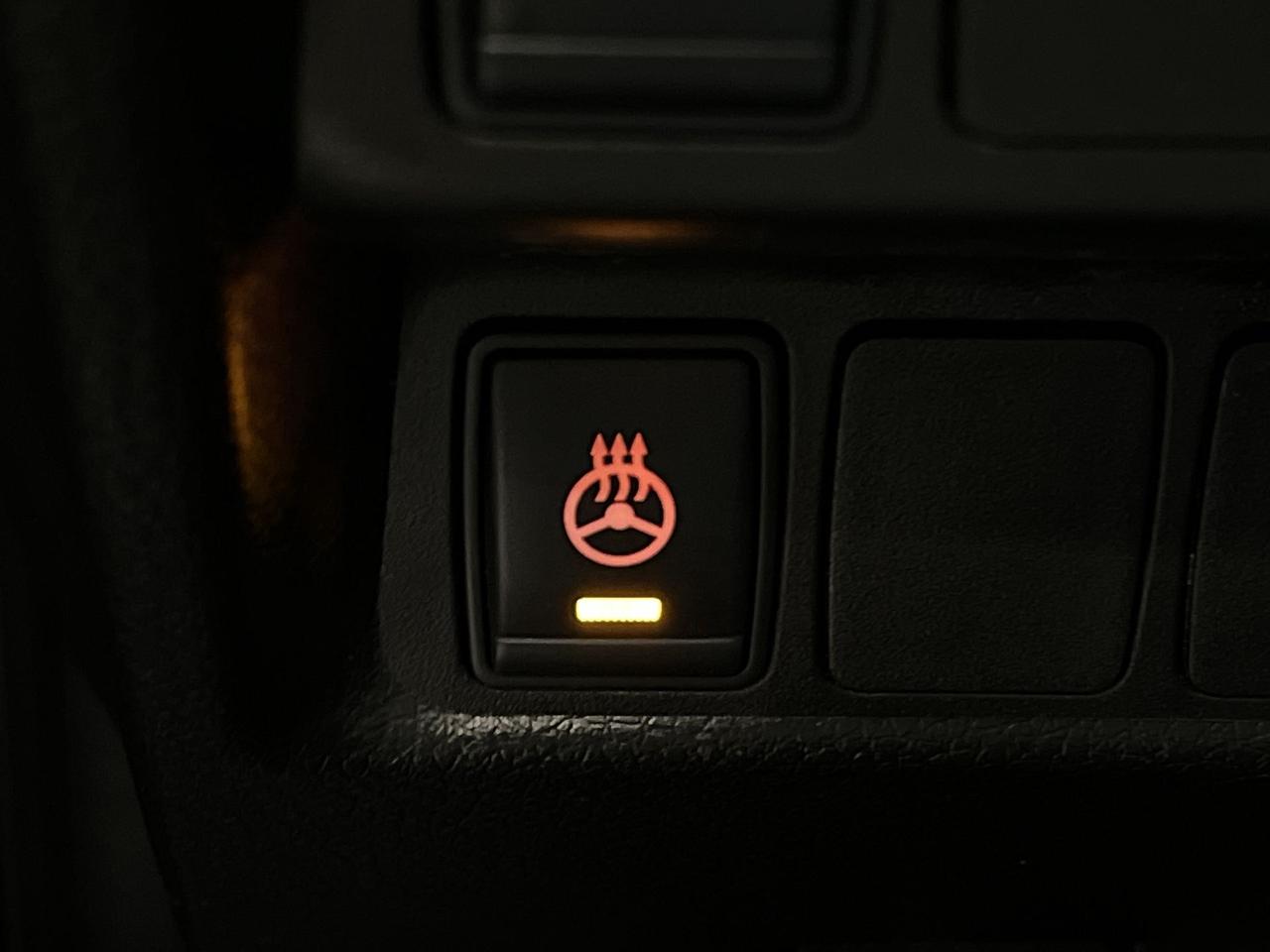 2018 Nissan Qashqai SV | LOW KMS | SUNROOF | HTD SEATS | REMOTE START Photo