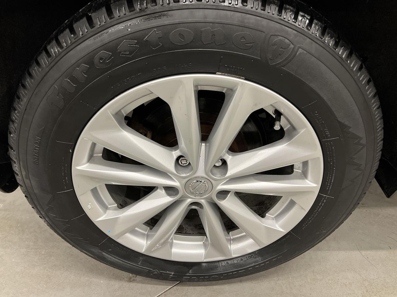 2018 Nissan Qashqai SV | LOW KMS | SUNROOF | HTD SEATS | REMOTE START Photo