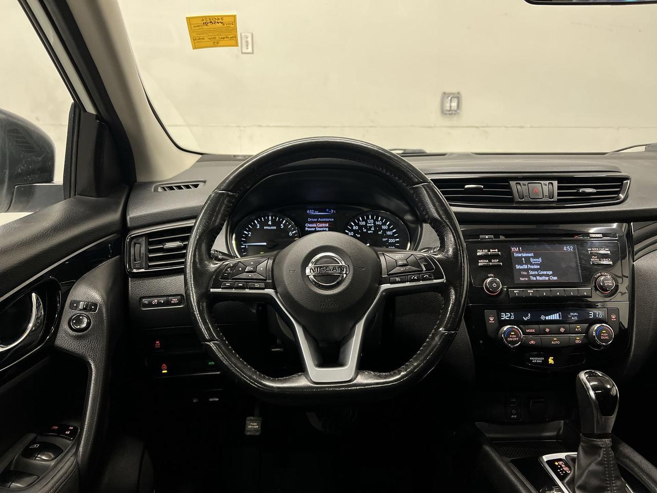 2018 Nissan Qashqai SV | LOW KMS | SUNROOF | HTD SEATS | REMOTE START Photo
