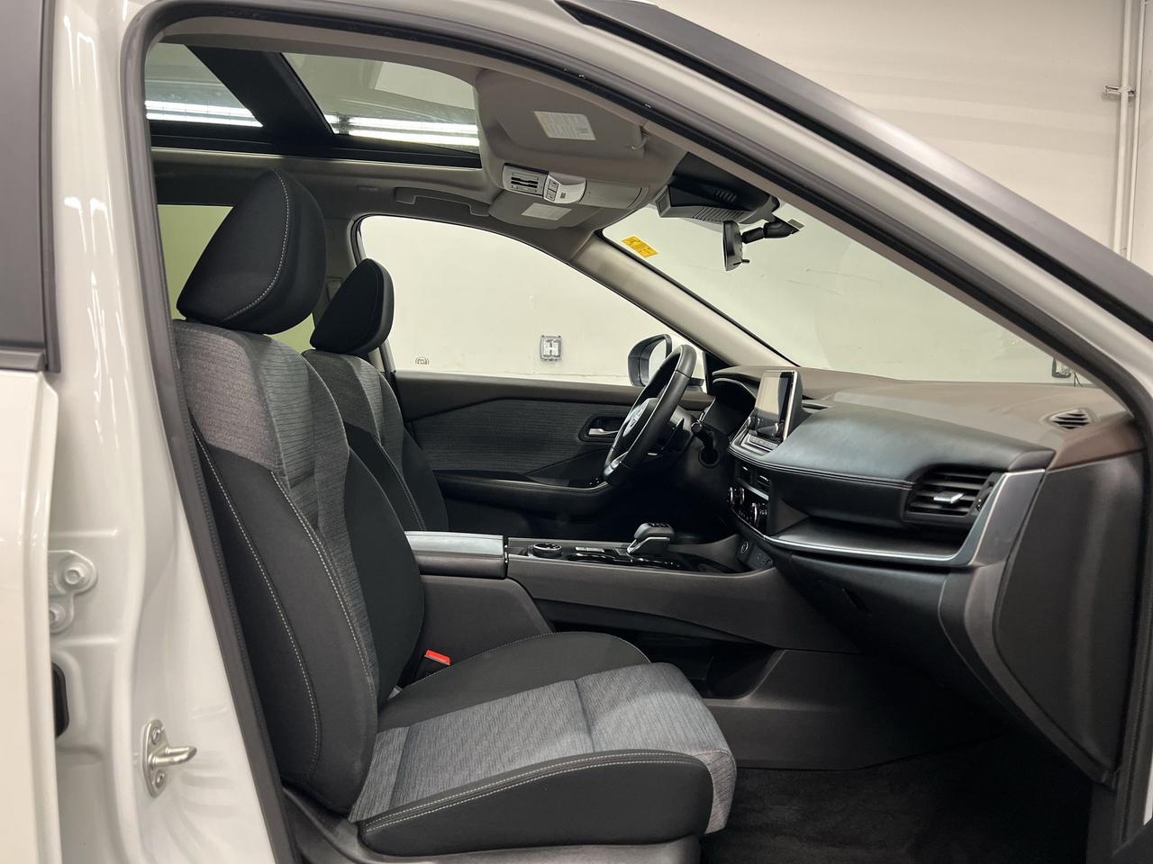 2023 Nissan Rogue SV AWD |HTD SEATS |PANO ROOF |REMOTE START |ALLOYS Photo