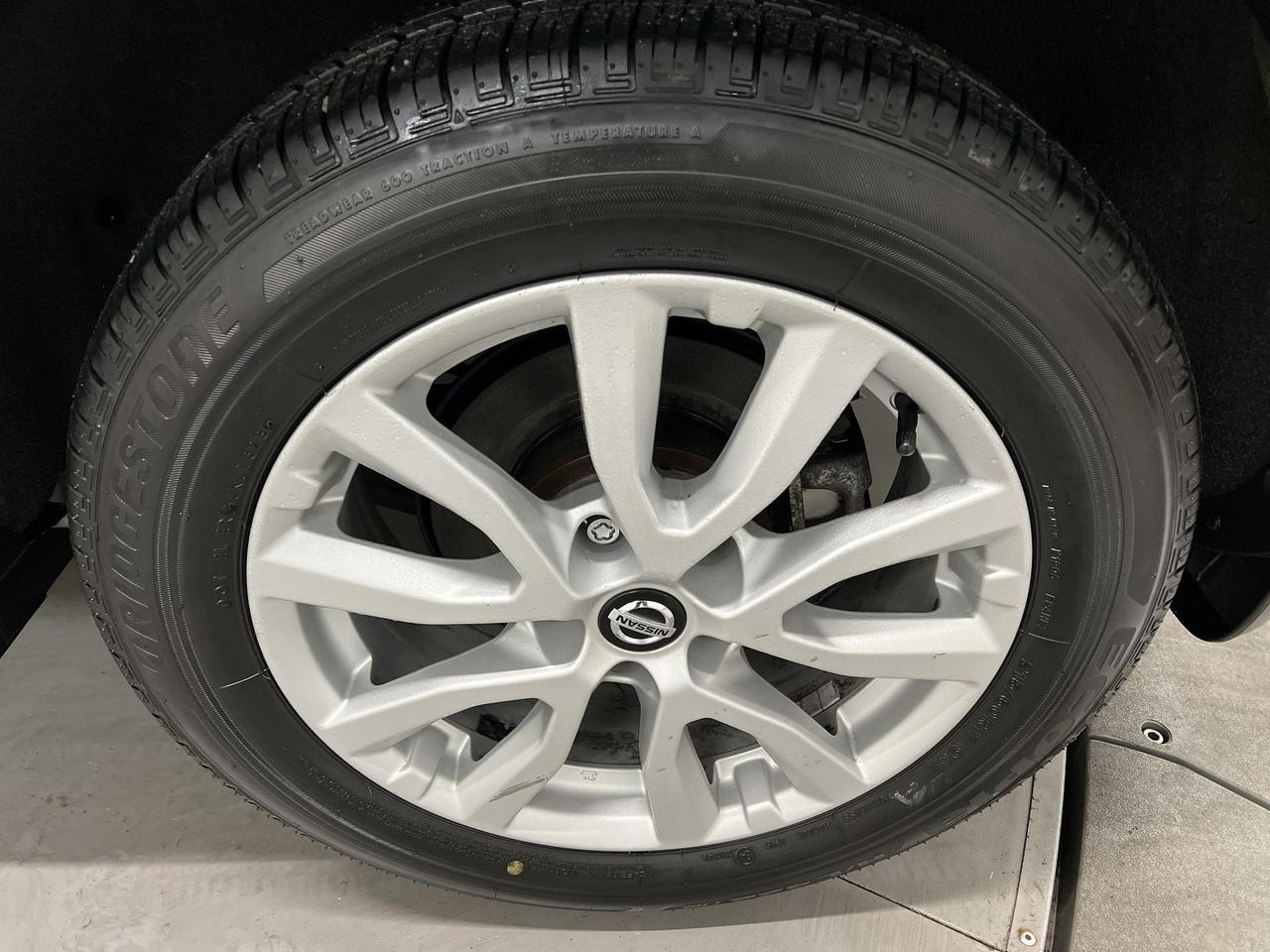 2023 Nissan Qashqai AWD | HTD SEATS | CARPLAY | BLIND SPOT | ALLOYS Photo