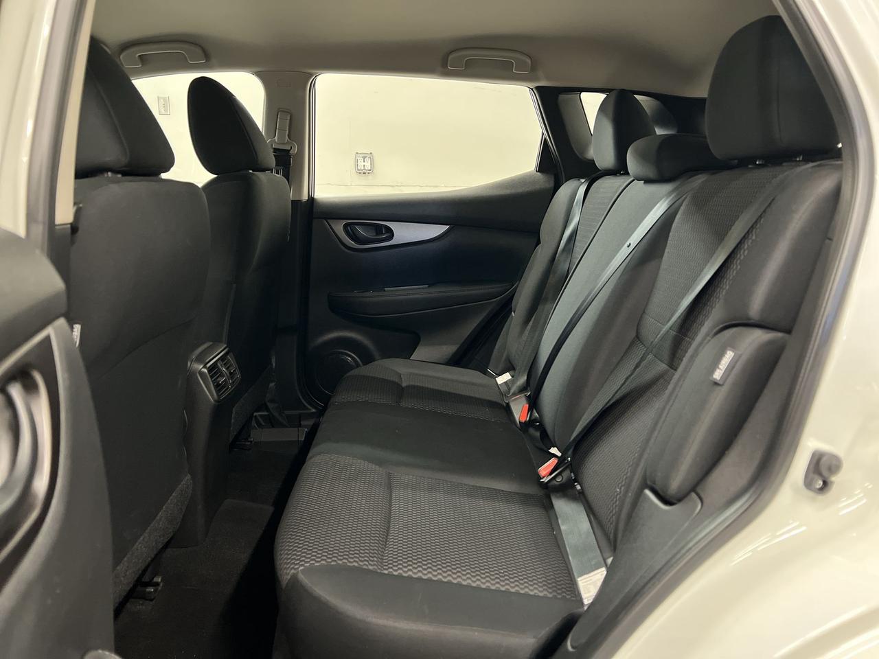 2023 Nissan Qashqai AWD | HTD SEATS | CARPLAY | BLIND SPOT | ALLOYS Photo