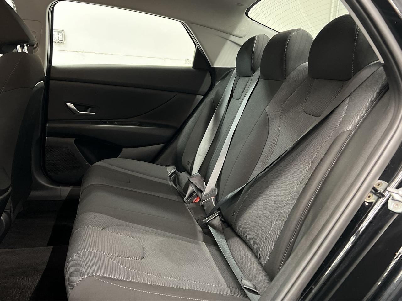 2023 Hyundai Elantra HTD SEATS | WIRELESS CARPLAY | BLUETOOTH | A/C Photo
