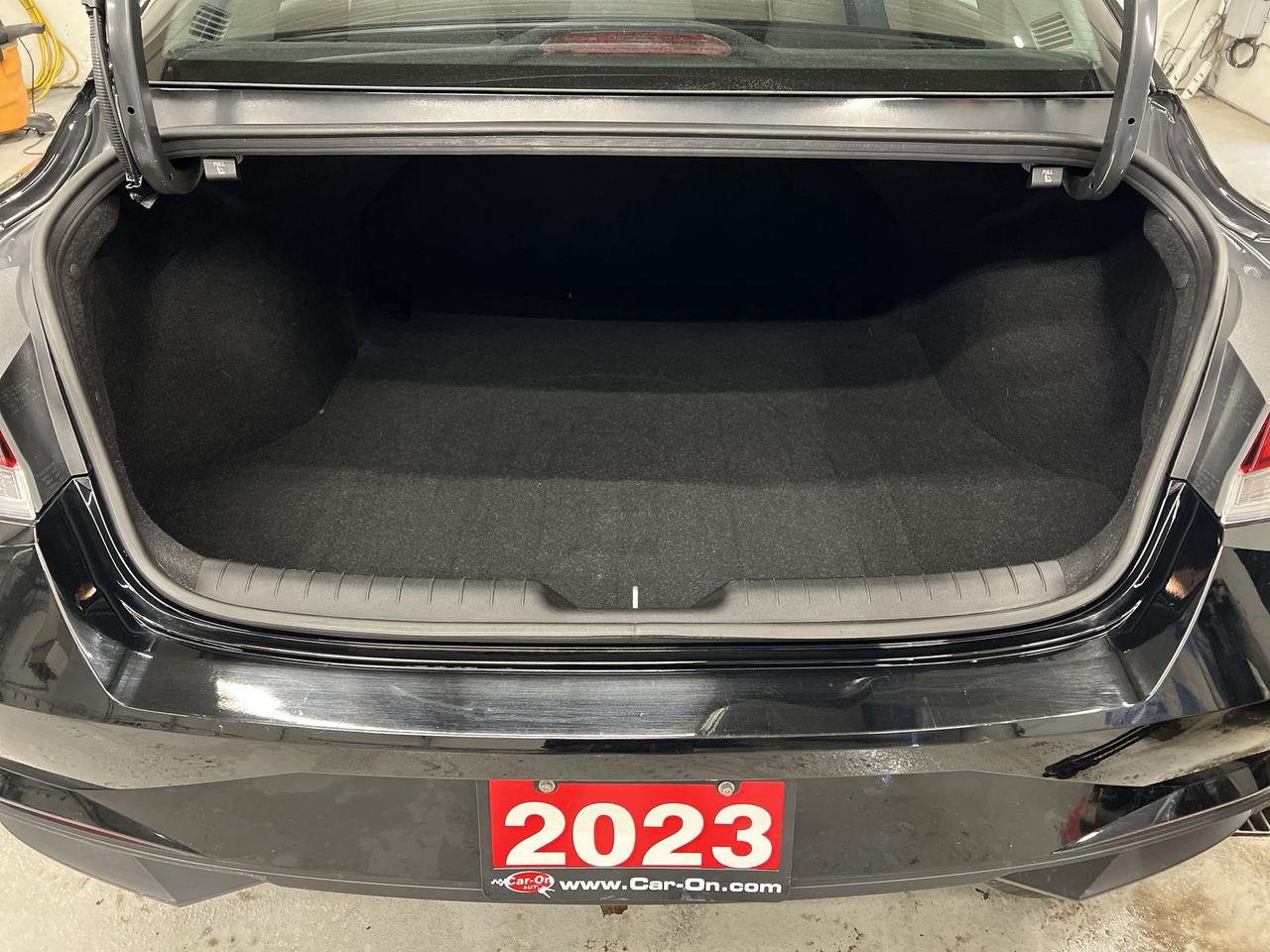 2023 Hyundai Elantra HTD SEATS | WIRELESS CARPLAY | BLUETOOTH | A/C Photo
