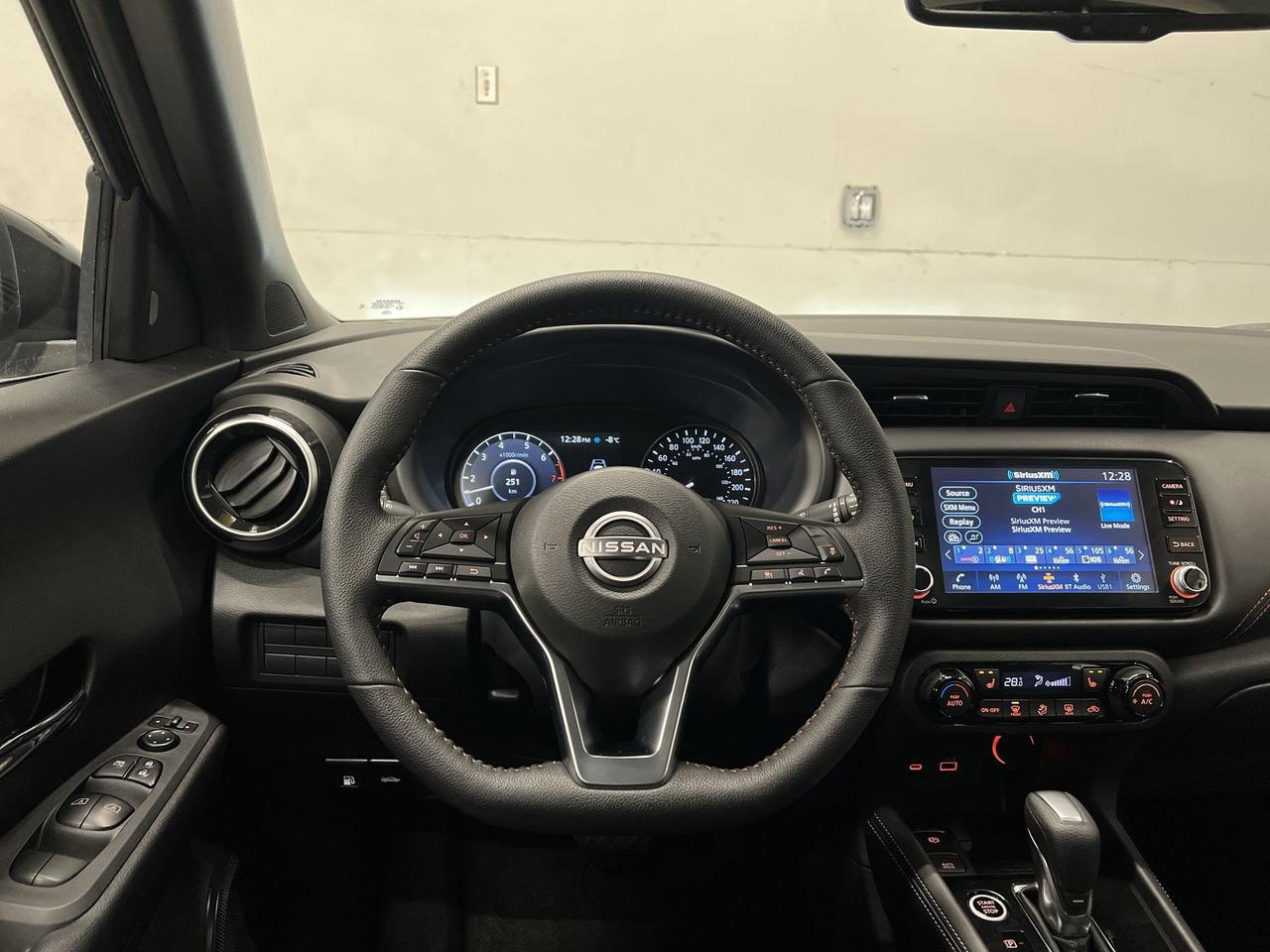 2024 Nissan Kicks SR | ONLY 13,000KMS! | LEATHER | CARPLAY Photo