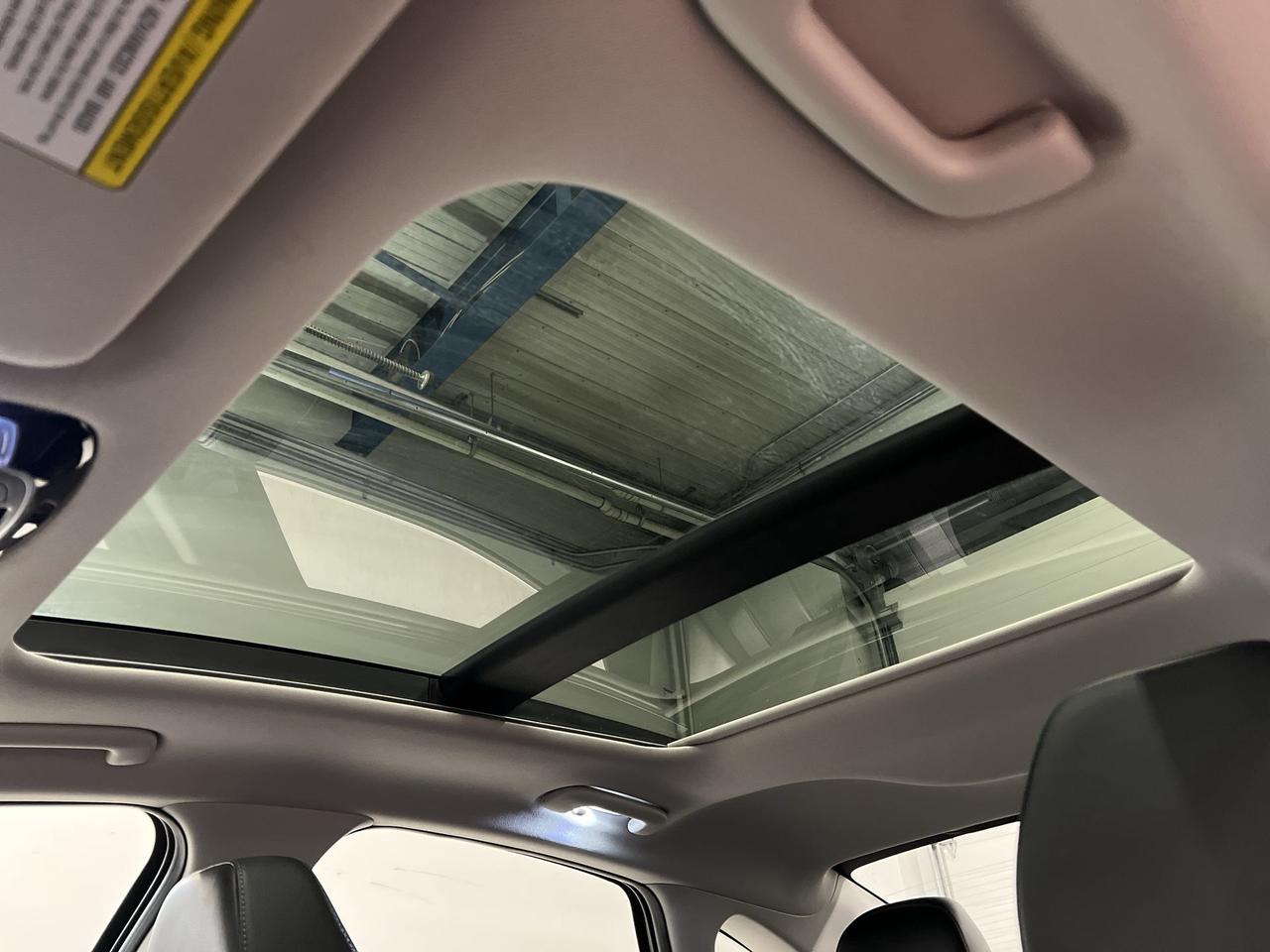 2025 Hyundai Sonata TREND AWD | COOLED LEATHER | PANO ROOF | CARPLAY Photo