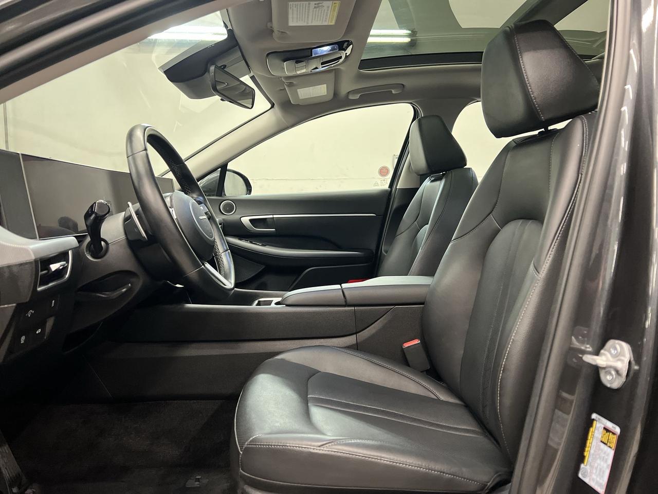 2025 Hyundai Sonata TREND AWD | COOLED LEATHER | PANO ROOF | CARPLAY Photo