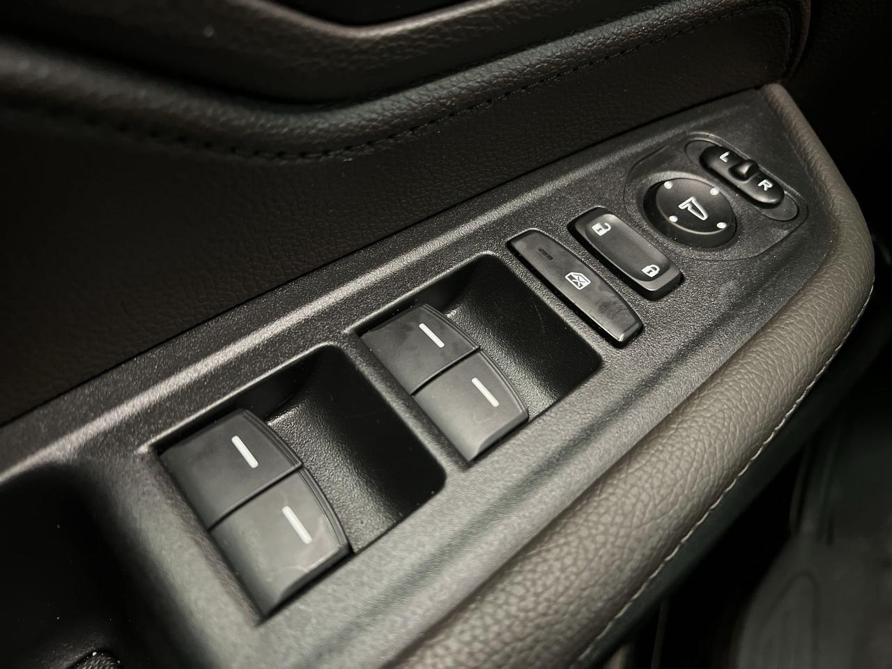 13573748