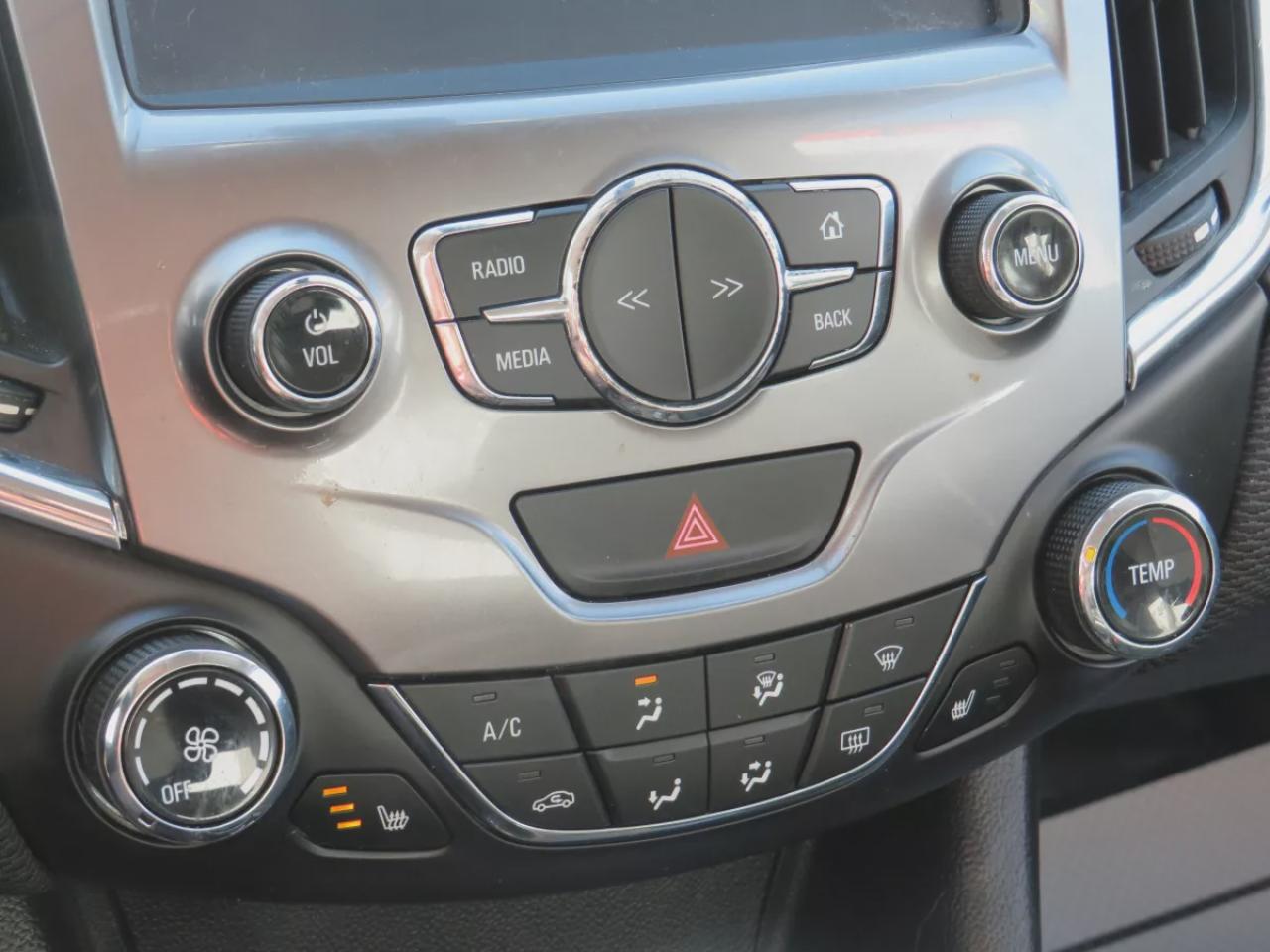 2016 Chevrolet Cruze LT (**SAFETY/CERTIFIED!!**CLEAN TITLE/NO ACCIDENTS!!**ALLOY RIMS**REMOTE START**POWER SEATS**DIGITAL TOUCHSCREEN**REVERSE CAMERA**HEATED SEATS**SUNROOF**BOSE SOUND SYSTEM**PUSH BUTTON START**CRUISE CONTROL**BLUETOOTH**) Photo