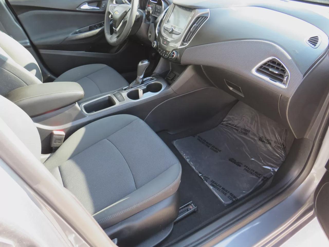 2018 Chevrolet Cruze LT  | Clean Title | No Accidents | Safety Certified | Power Seats | Reverse Camera | Heated Seats | Digital Touchscreen | Push Button Start | Cruise Control | Bluetooth Photo
