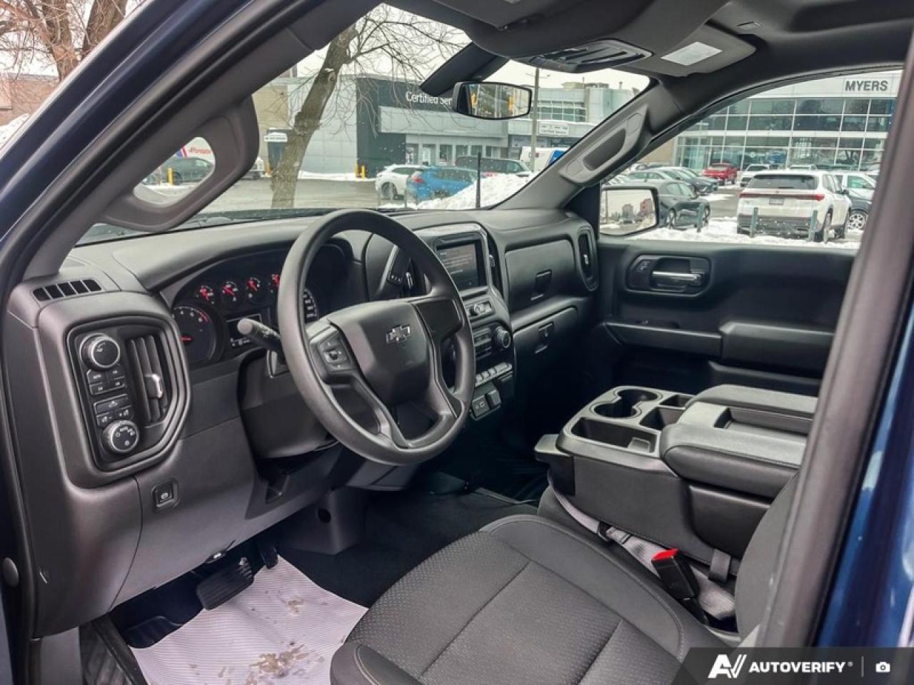 2022 Chevrolet Silverado 1500 LTD Custom Trail Boss  2CX, TRAILBOSS, 6.2 V8 CREW Photo