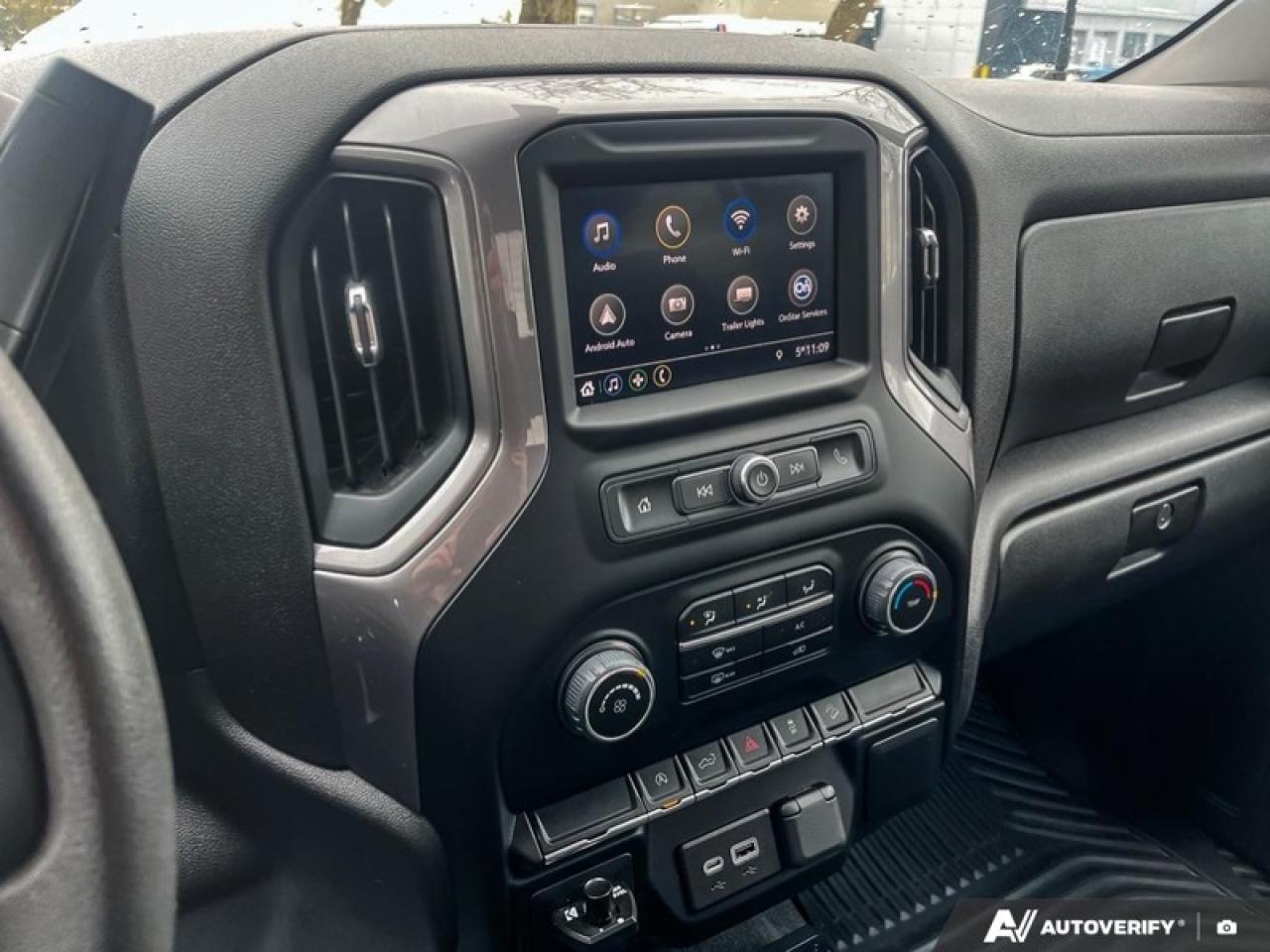 2022 Chevrolet Silverado 1500 LTD Custom Trail Boss  2CX, TRAILBOSS, 6.2 V8 CREW Photo