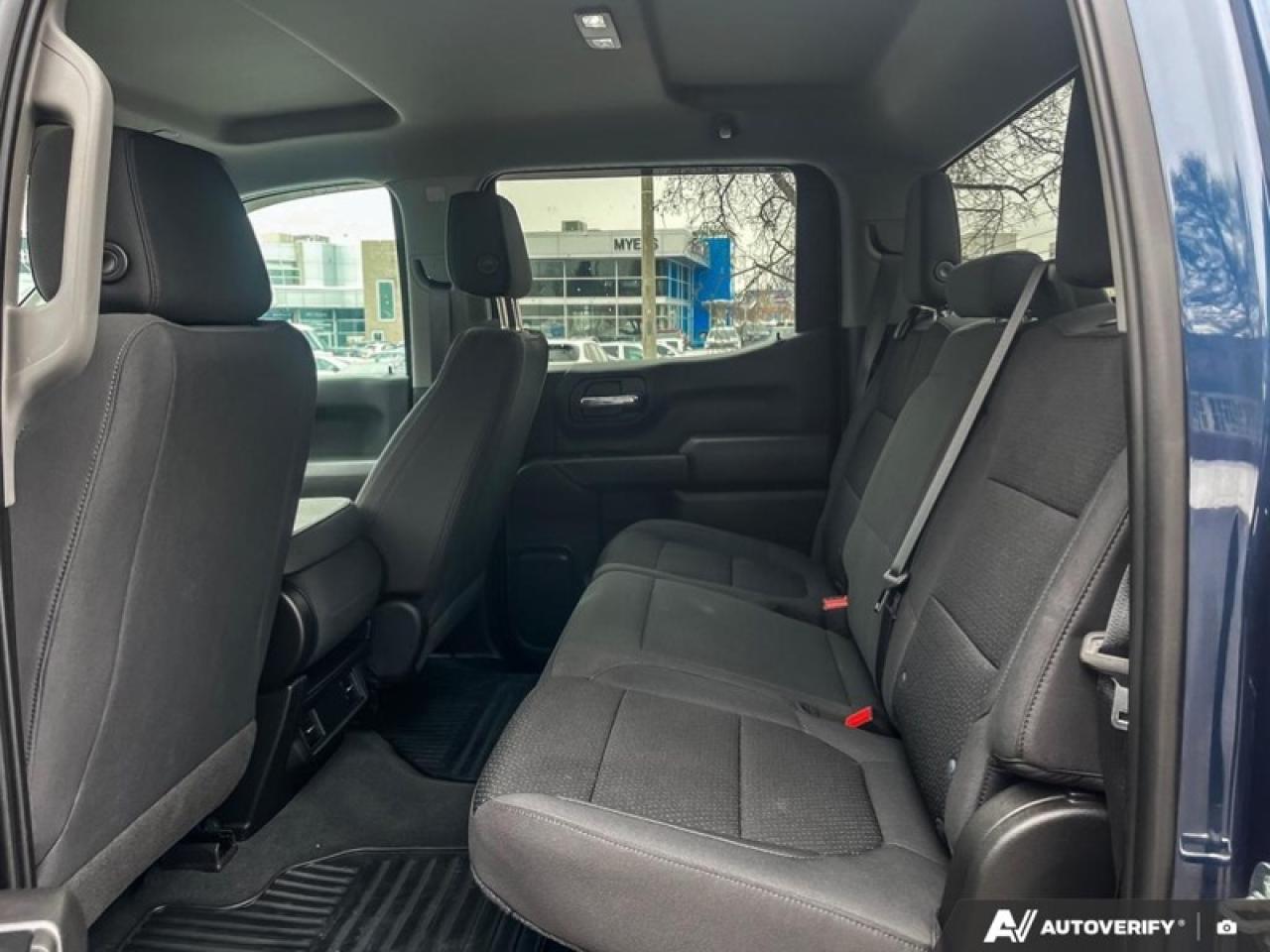 2022 Chevrolet Silverado 1500 LTD Custom Trail Boss  2CX, TRAILBOSS, 6.2 V8 CREW Photo