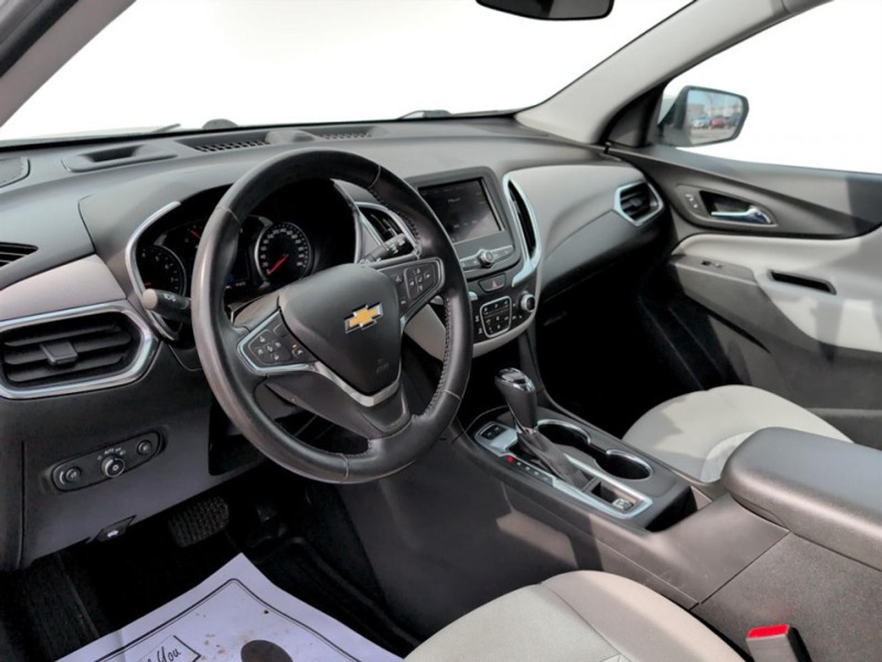 2020 Chevrolet Equinox LT  CONFIDENCE-CONVENIENCE PKGS Photo