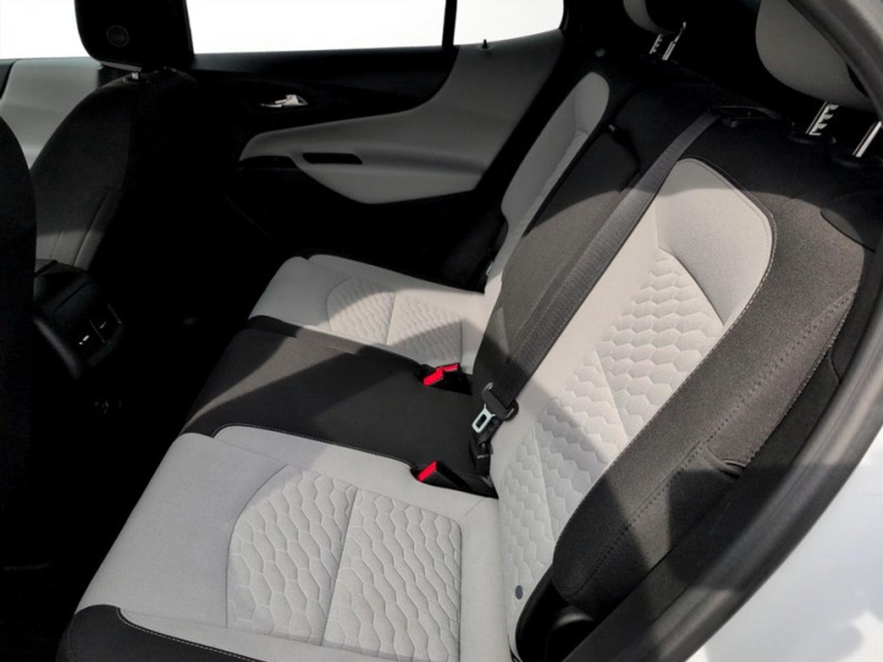 2020 Chevrolet Equinox LT  CONFIDENCE-CONVENIENCE PKGS Photo