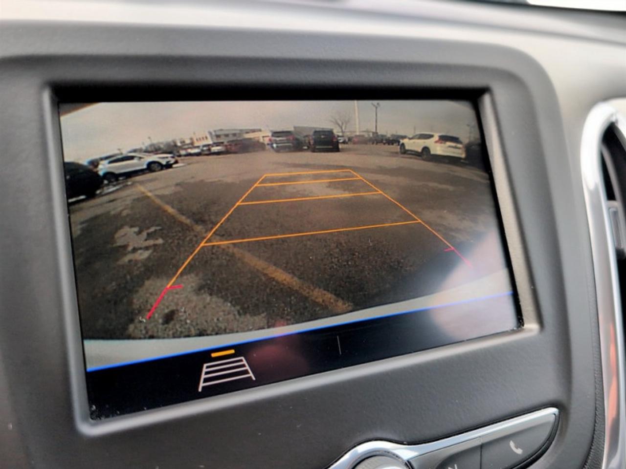 2020 Chevrolet Equinox LT  CONFIDENCE-CONVENIENCE PKGS Photo