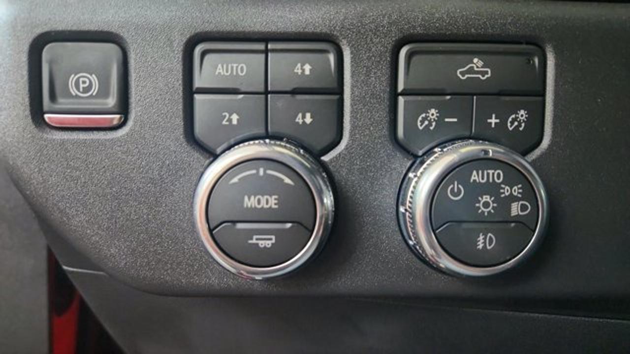 13574138
