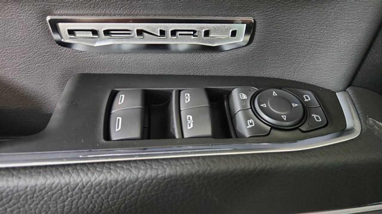 13574153