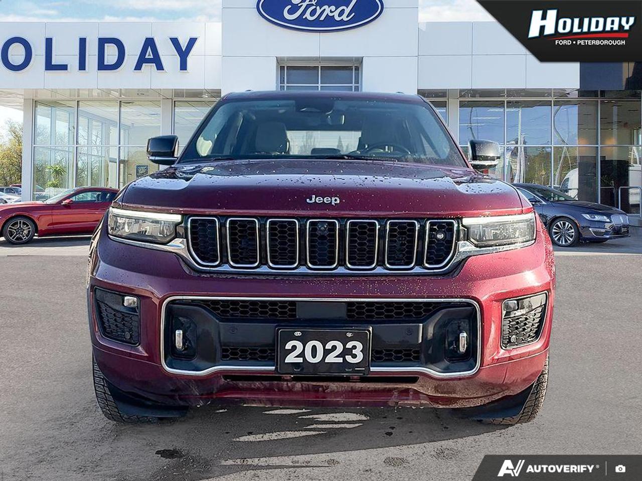 2023 Jeep Grand Cherokee Overland Photo