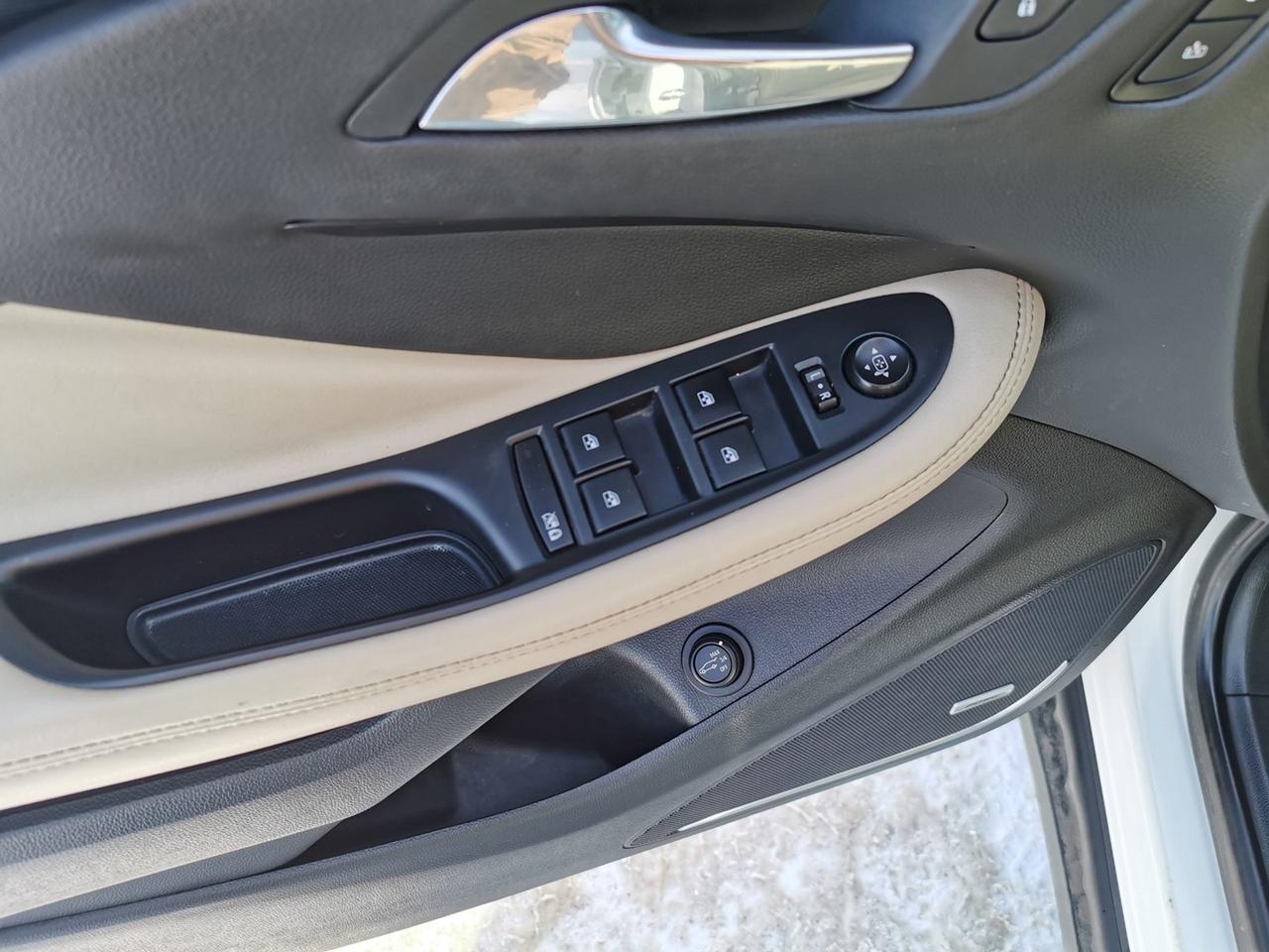 2017 Buick Envision Premium Photo