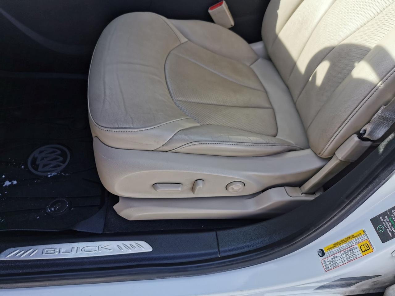 2017 Buick Envision Premium Photo