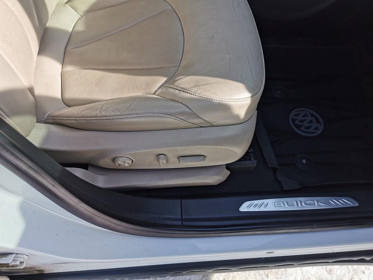 2017 Buick Envision Premium Photo