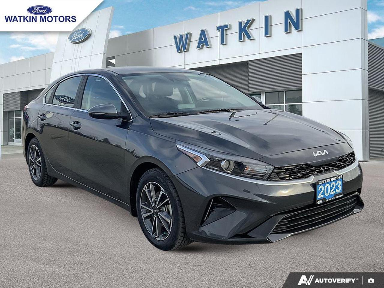 2023 Kia Forte Sedan GT LINE Photo6