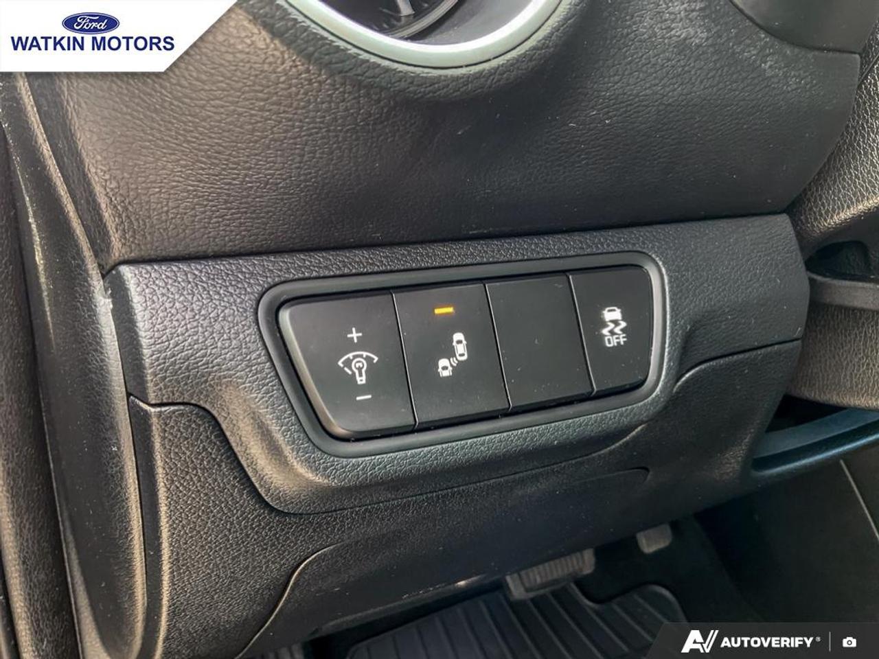 2023 Kia Forte Sedan GT LINE Photo28