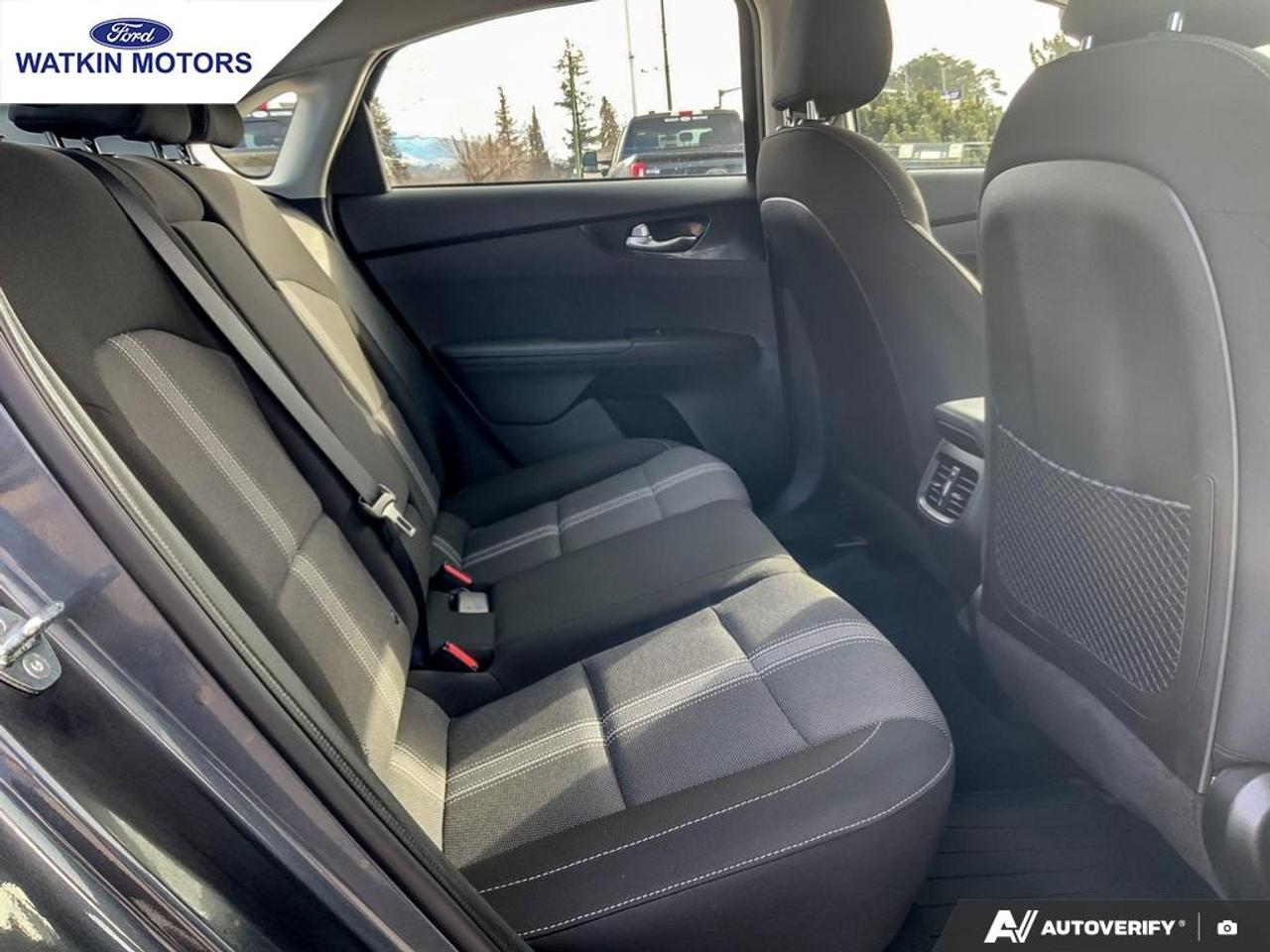 2023 Kia Forte Sedan GT LINE Photo25