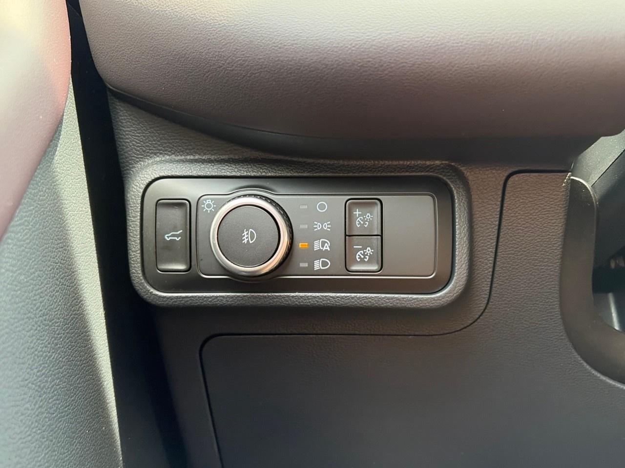 2026 Ford Explorer Platinum 4WD Photo