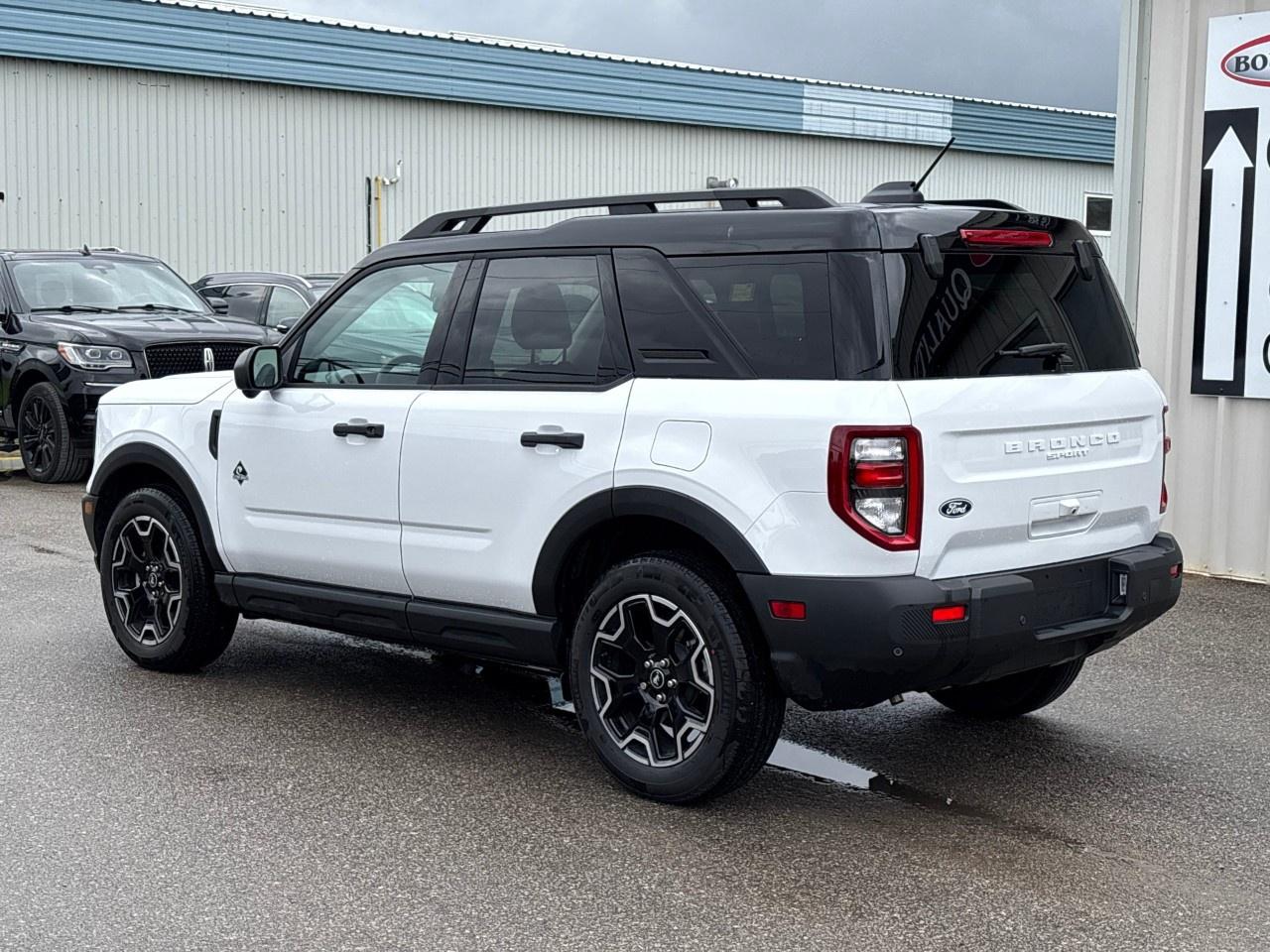 2026 Ford Bronco Sport Outer Banks 4x4 Photo