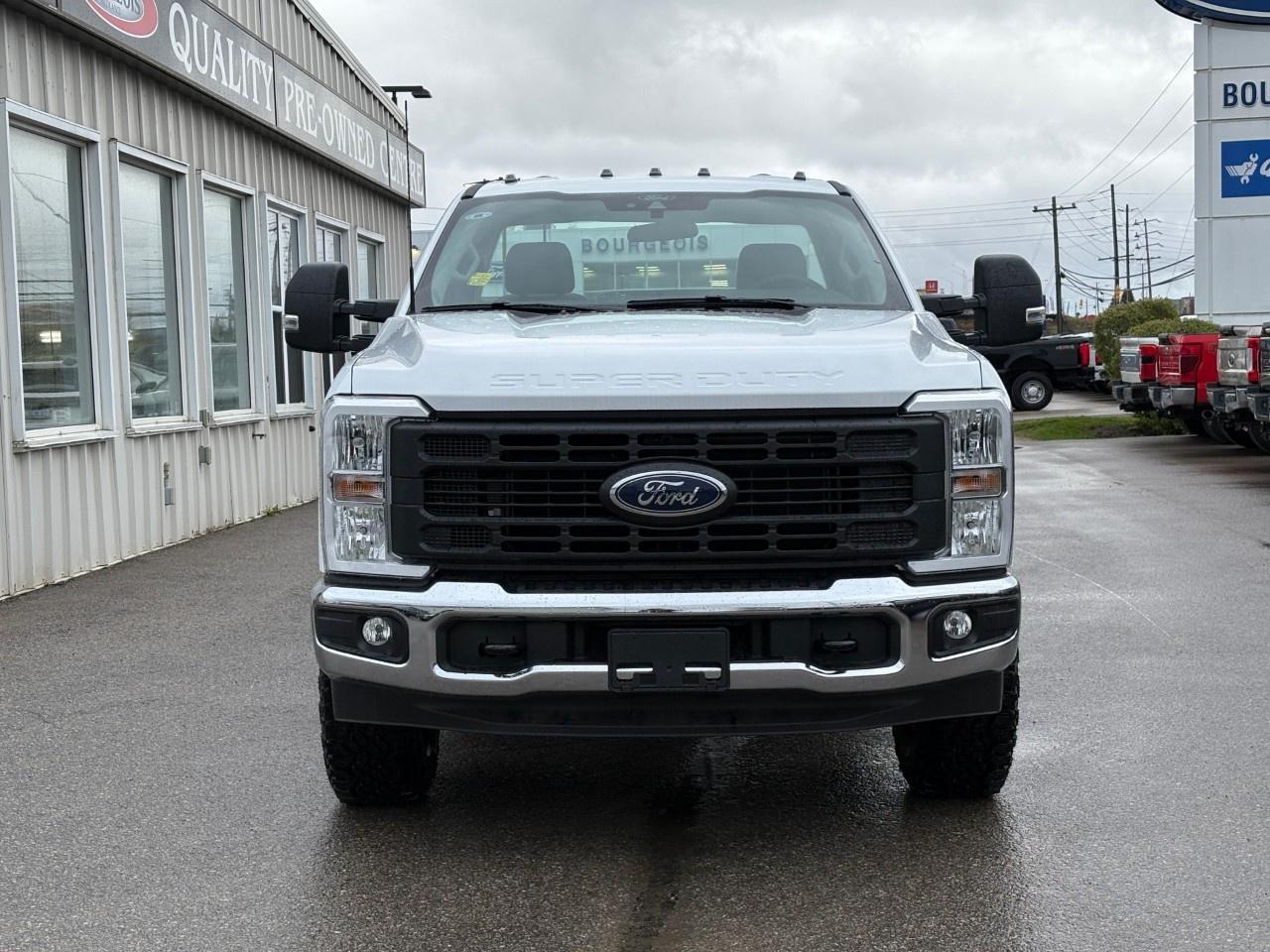 2026 Ford F-350 Super Duty SRW XL 4WD REG CAB 8' BOX Photo