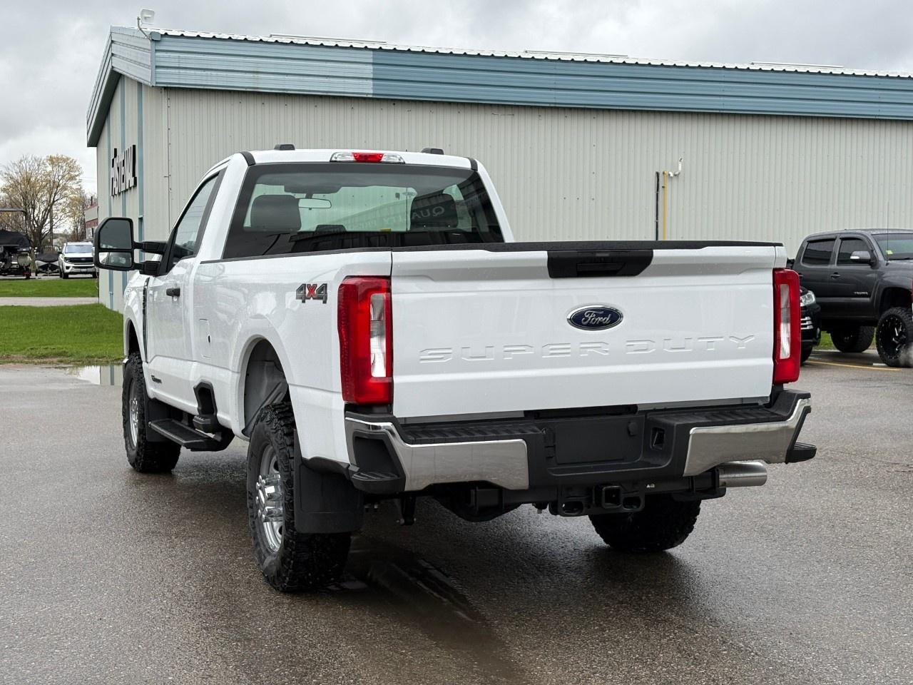 2026 Ford F-350 Super Duty SRW XL 4WD REG CAB 8' BOX Photo