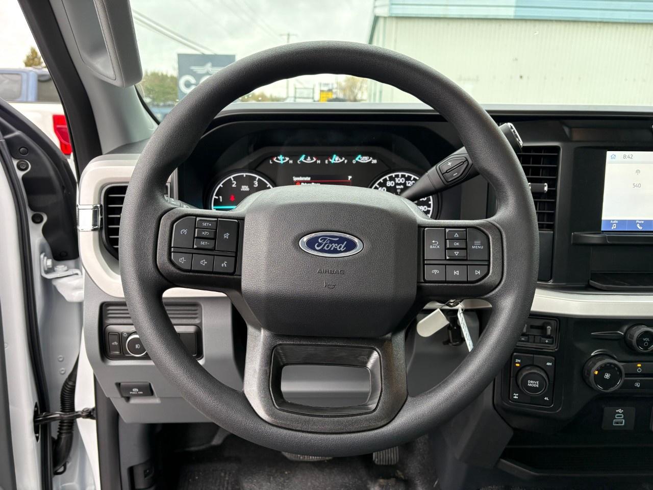 2026 Ford F-350 Super Duty SRW XL 4WD REG CAB 8' BOX Photo