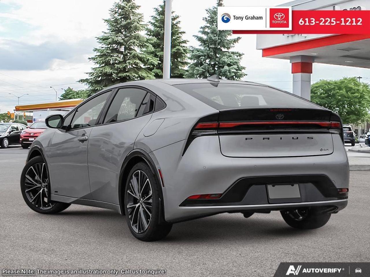 2026 Toyota Prius XLE Photo3