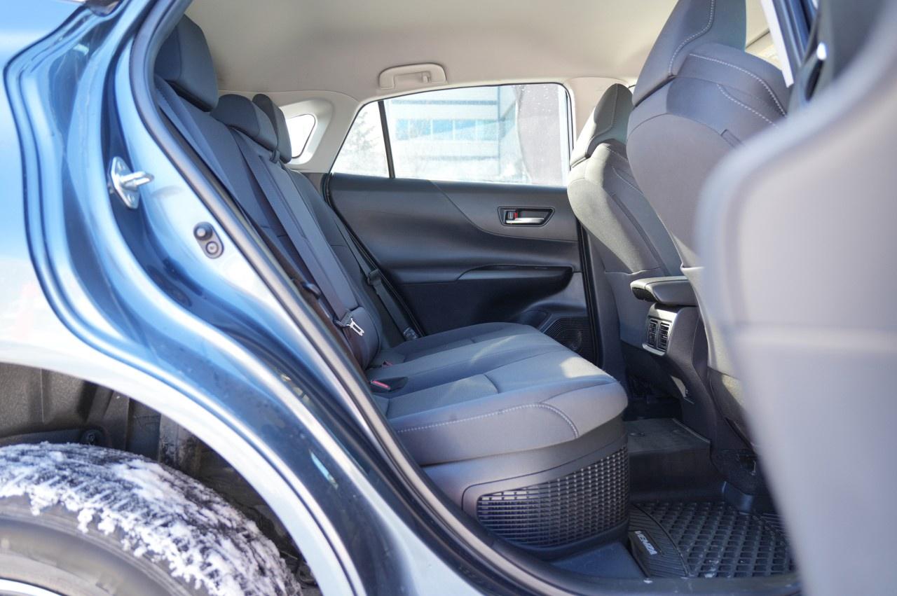 2022 Toyota Venza LE AWD Photo