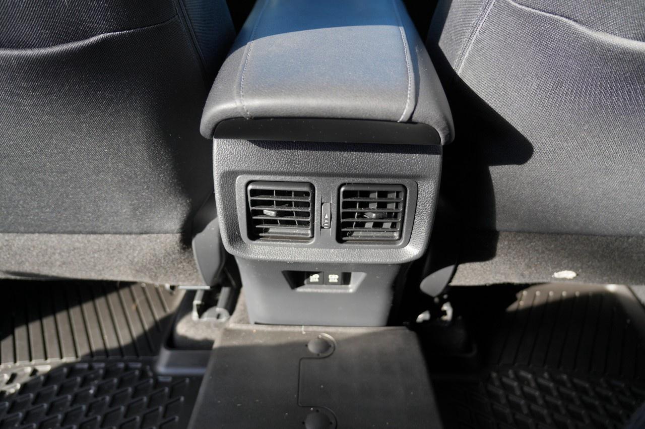 2022 Toyota Venza LE AWD Photo