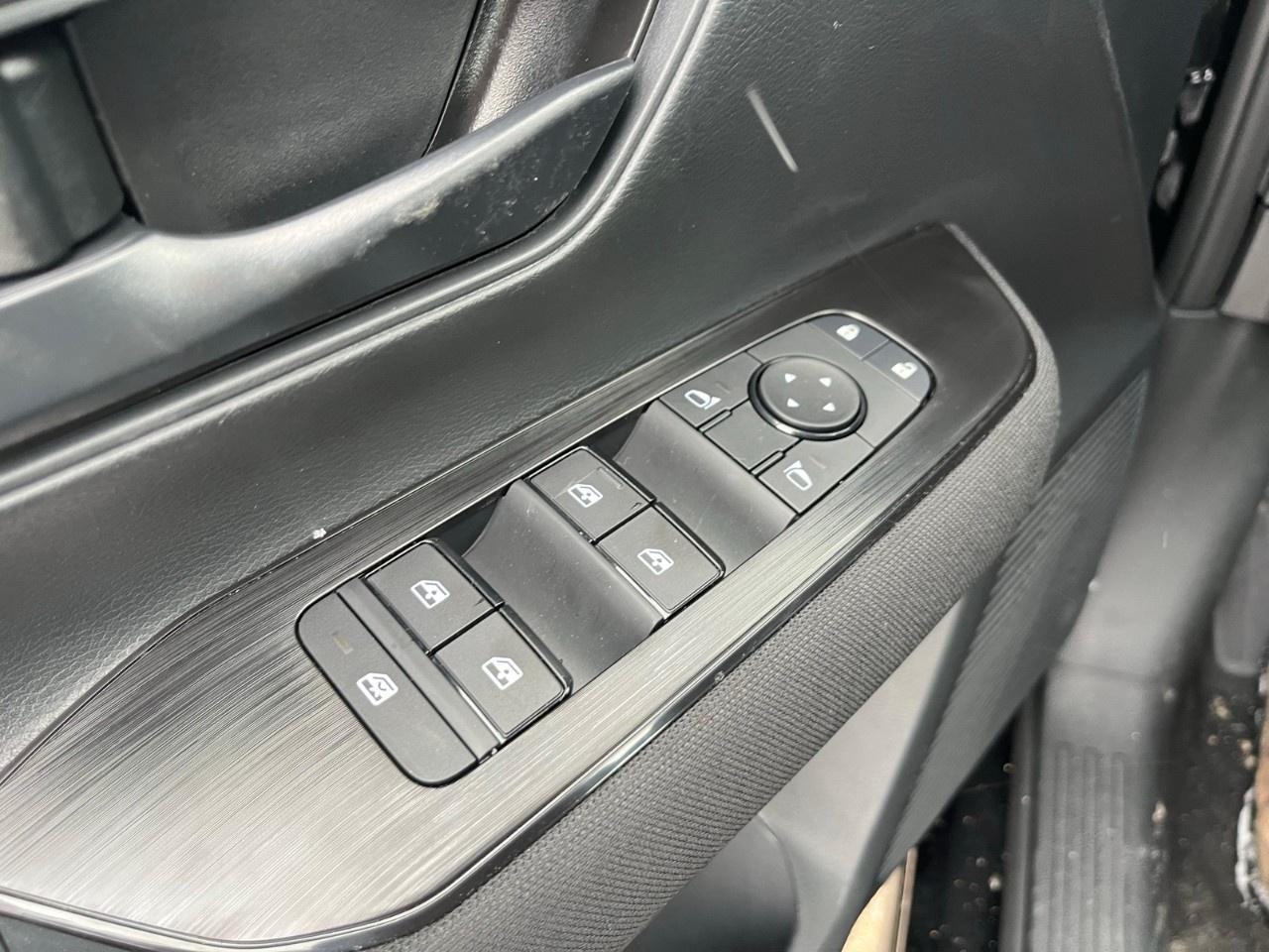 2026 Nissan Kicks S AWD Photo