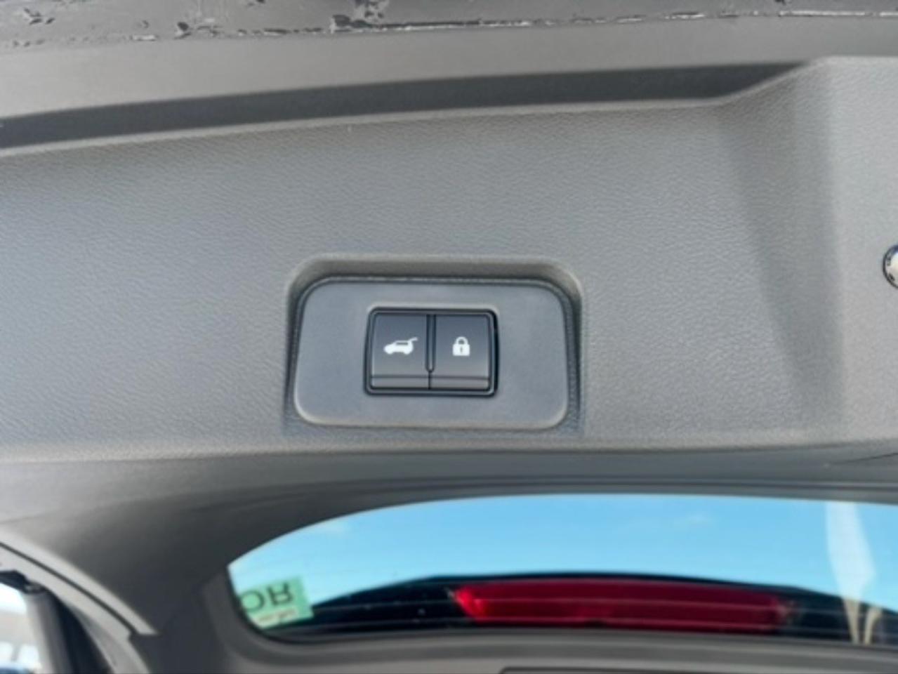 2026 Nissan Rogue AWD SV Moonroof Photo