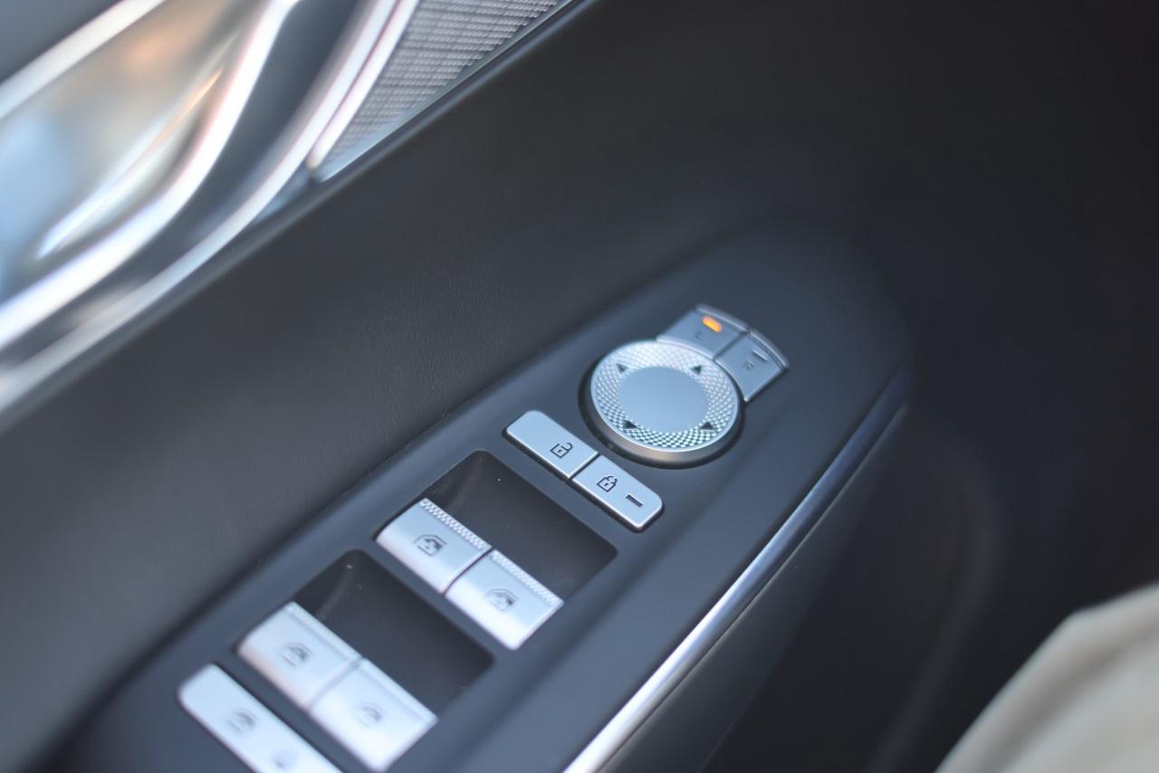 2022 Genesis GV70 2.5T Select AWD [V71SAA25KL53] Photo