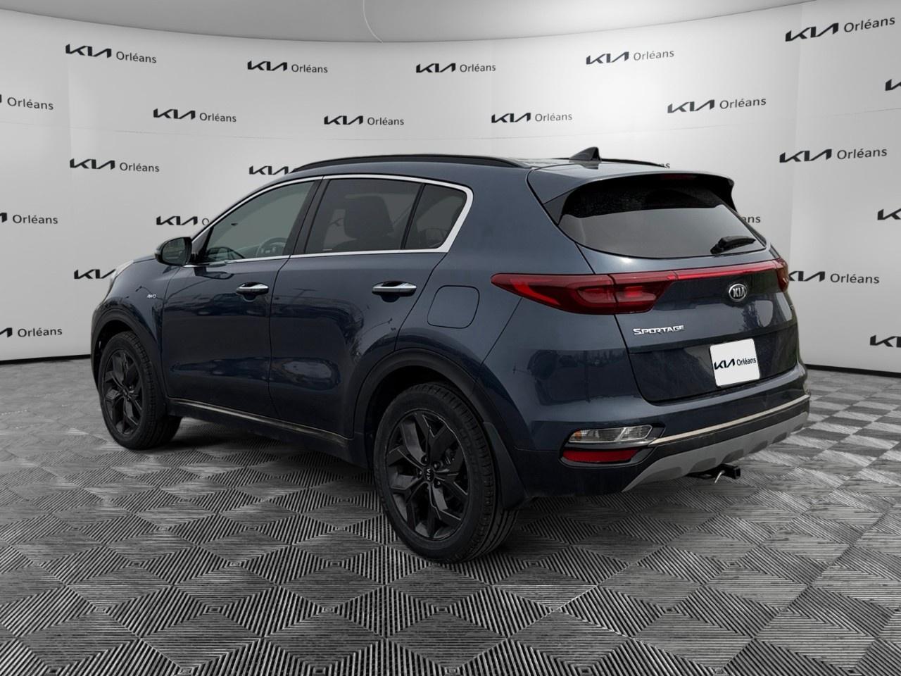 2022 Genesis GV70 2.5T Select AWD [V71SAA25KL53] Photo2