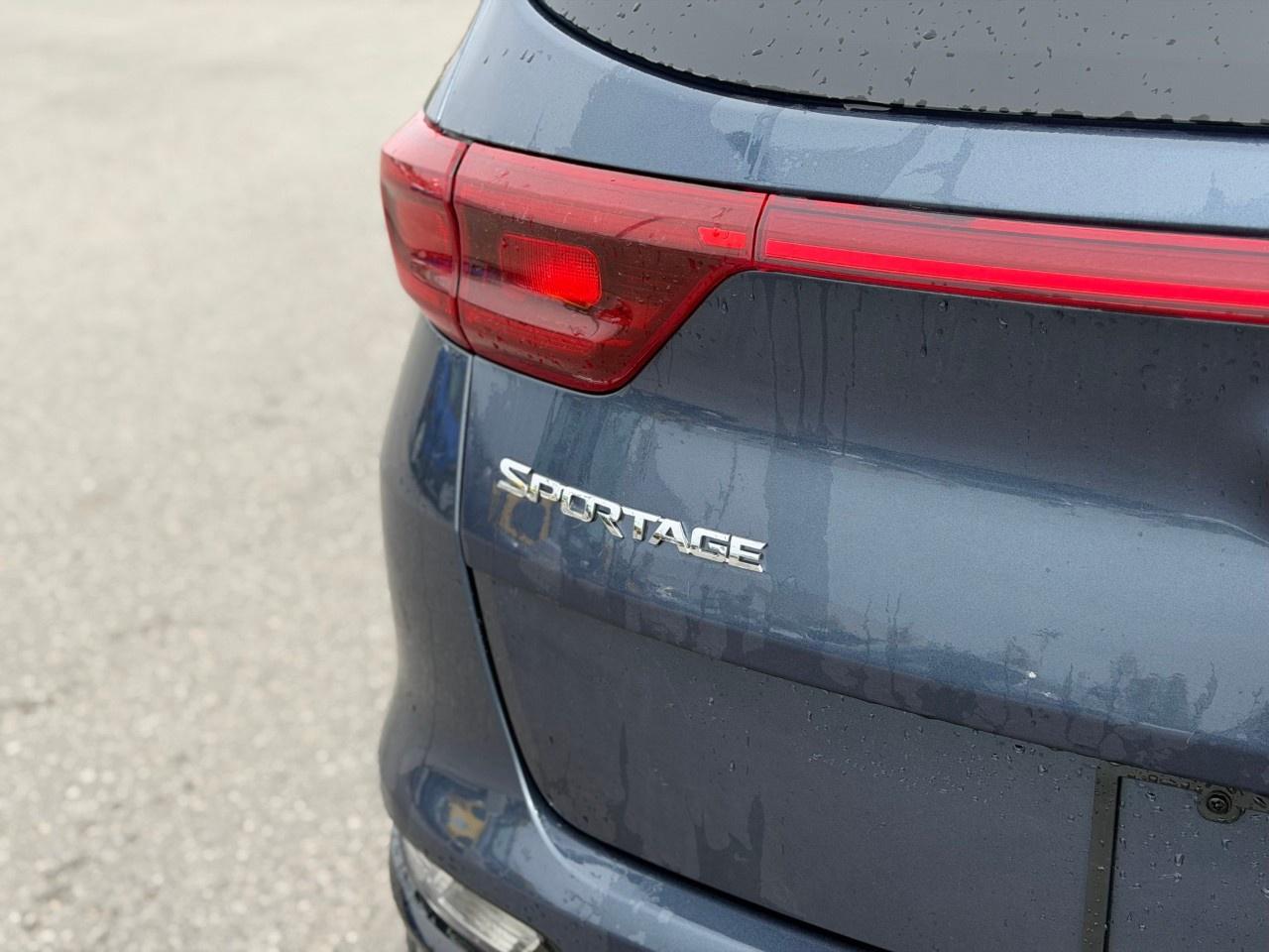 2022 Genesis GV70 2.5T Select AWD [V71SAA25KL53] Photo