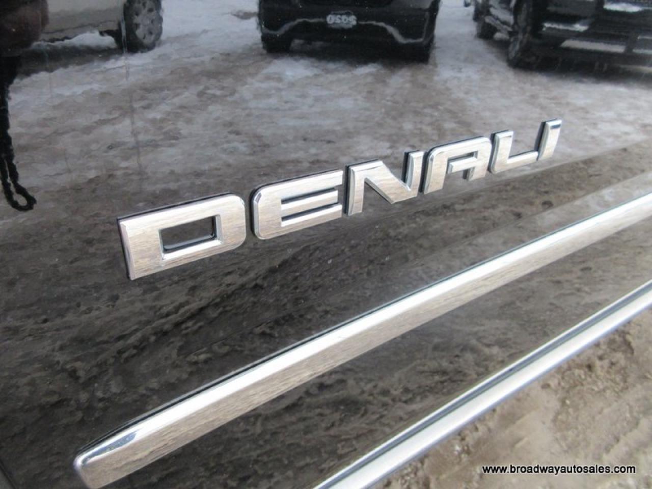 2020 GMC Yukon LOADED DENALI-PACKAGE 7 PASSENGER 6.2L - V8.. 4X4.. CAPTAINS.. 3RD ROW.. NAVIGATION.. SUNROOF.. LEATHER.. HEATED SEATS & WHEEL.. POWER PEDALS.. Photo