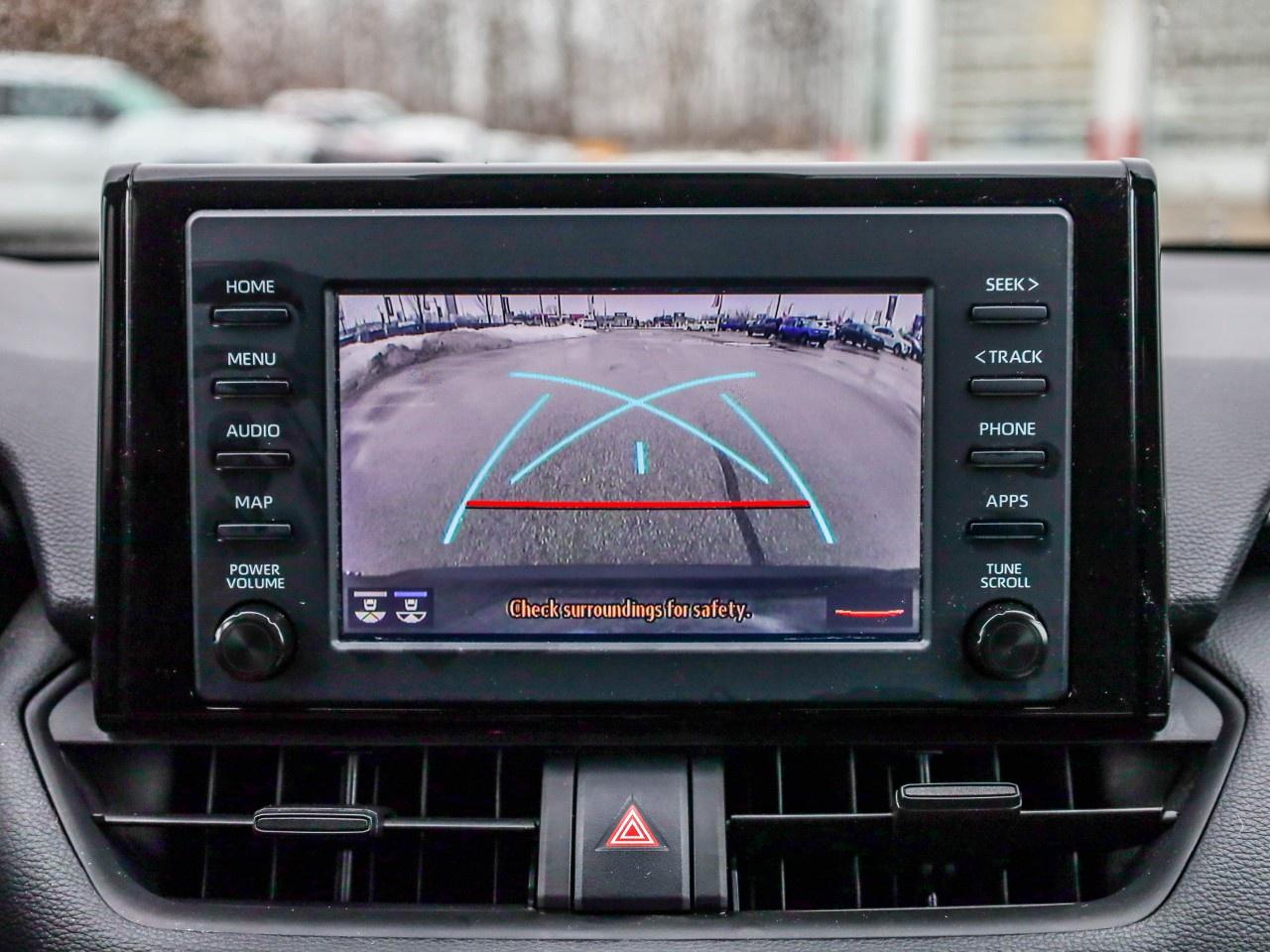 2022 Toyota RAV4 LE Photo