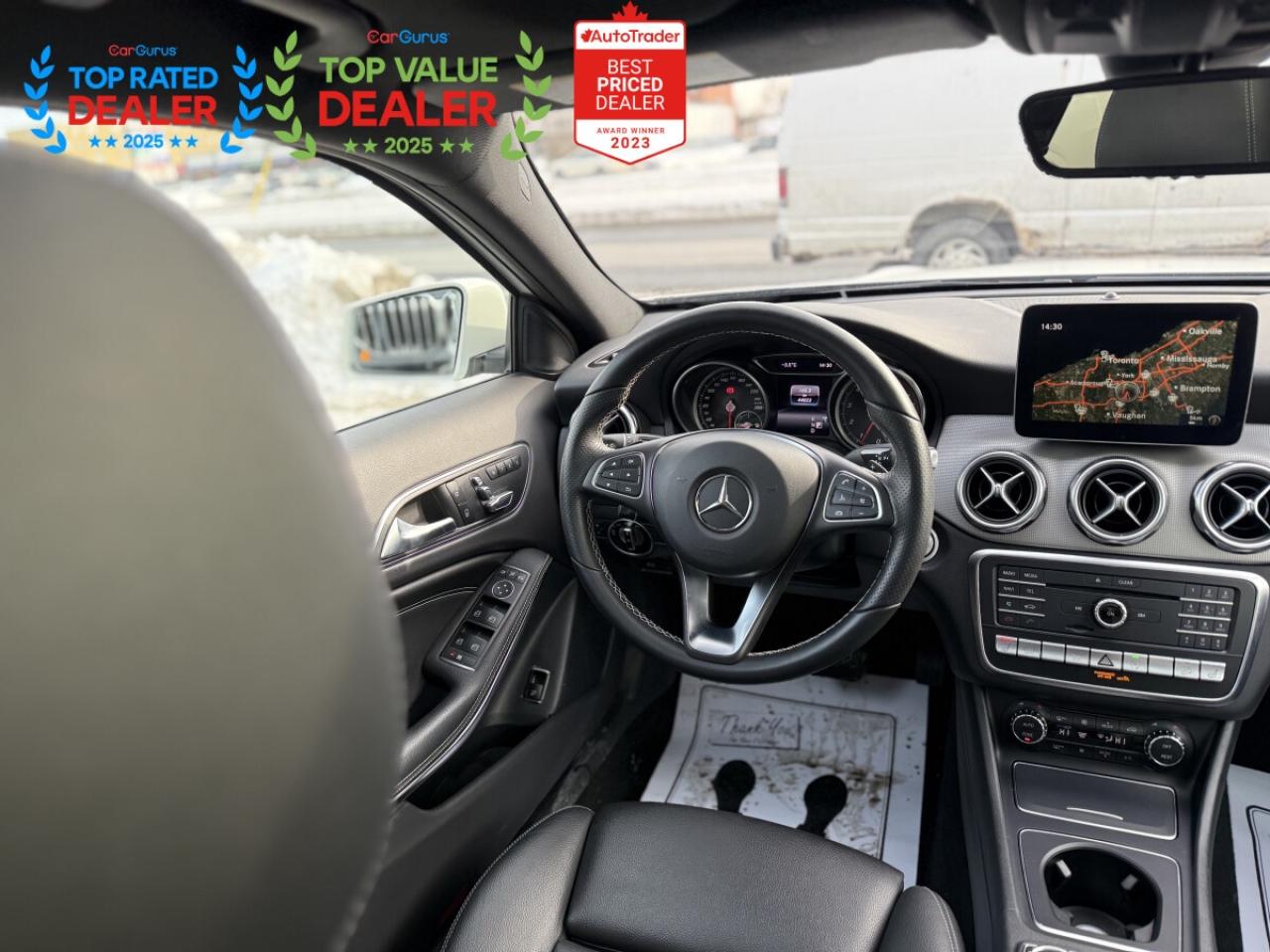 2018 Mercedes-Benz GLA 250 | PREMIUM | PANO | NAVI | BACK UP CAMERA Photo