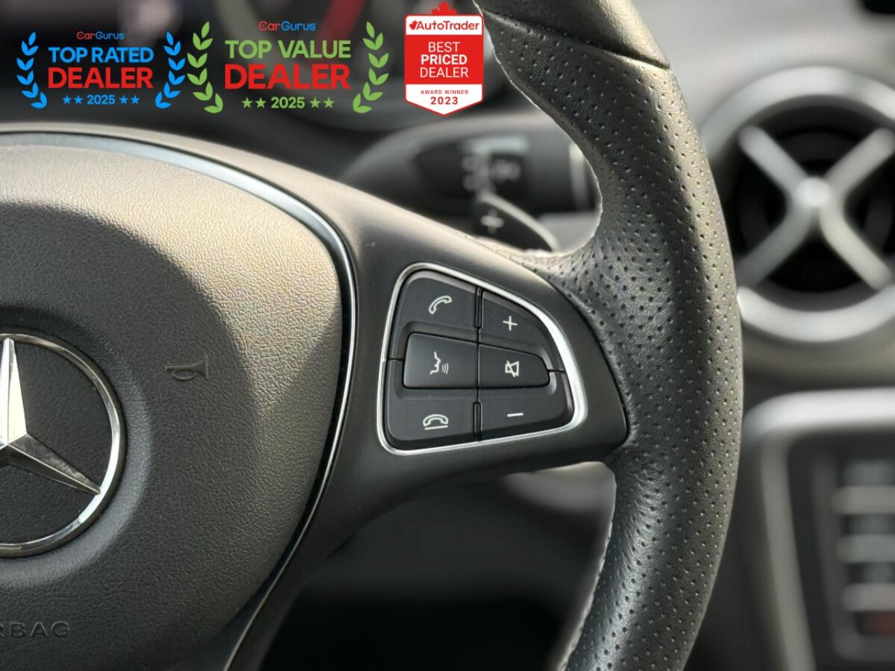 2018 Mercedes-Benz GLA 250 | PREMIUM | PANO | NAVI | BACK UP CAMERA Photo